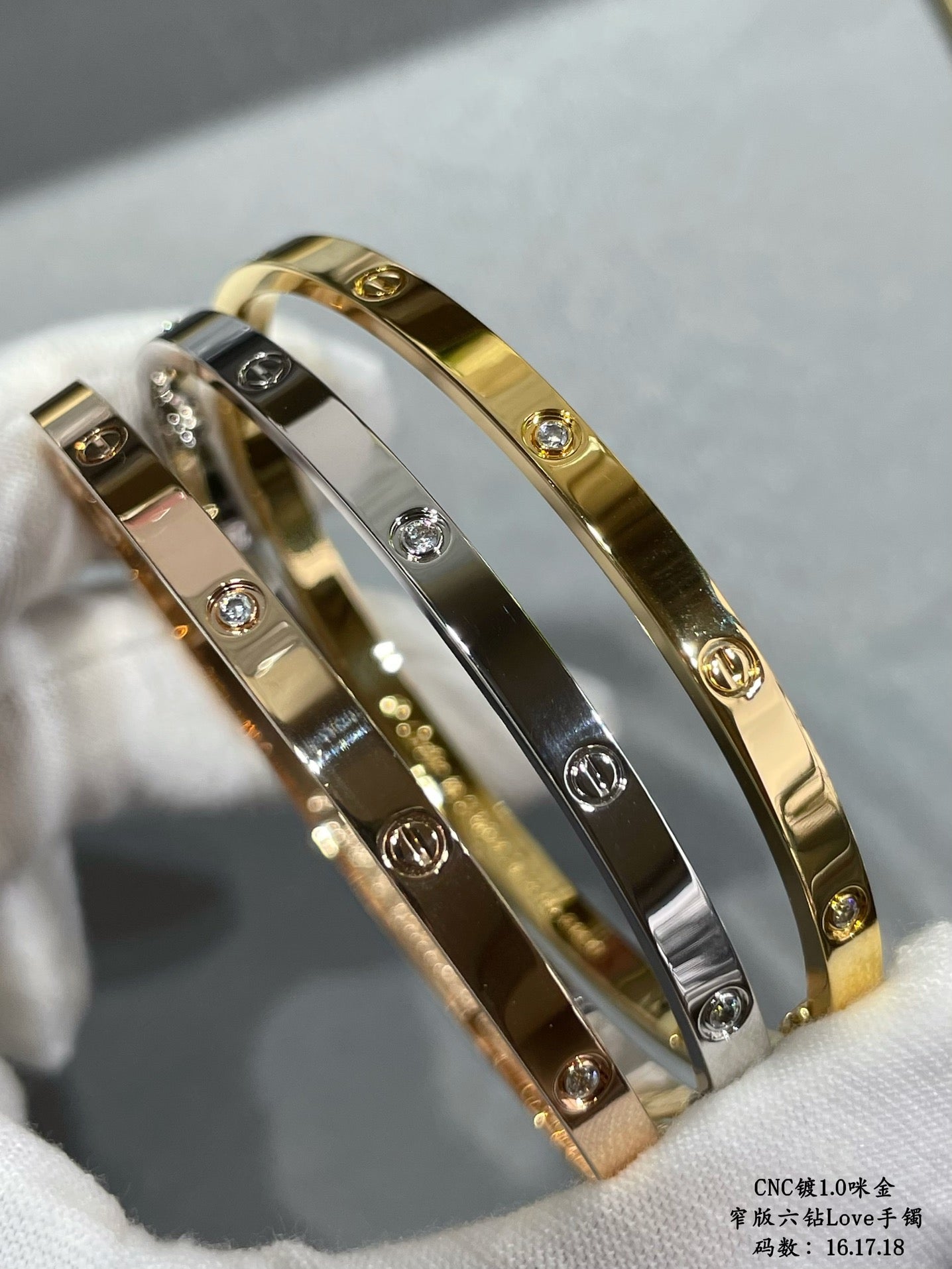 Roostick Love Ten Diamonds Small Bracelet