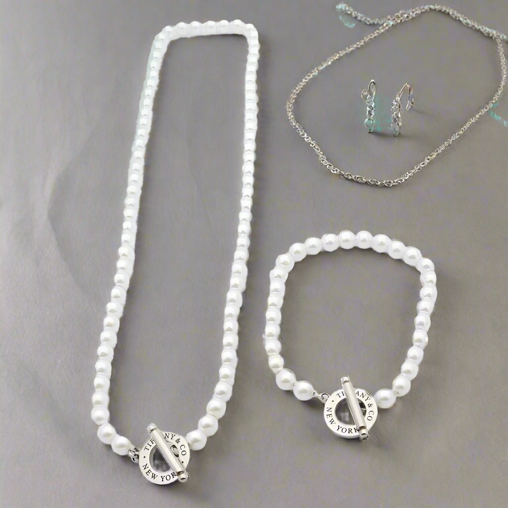 Roostick Tag Beads Toggle Clasp Bracelet