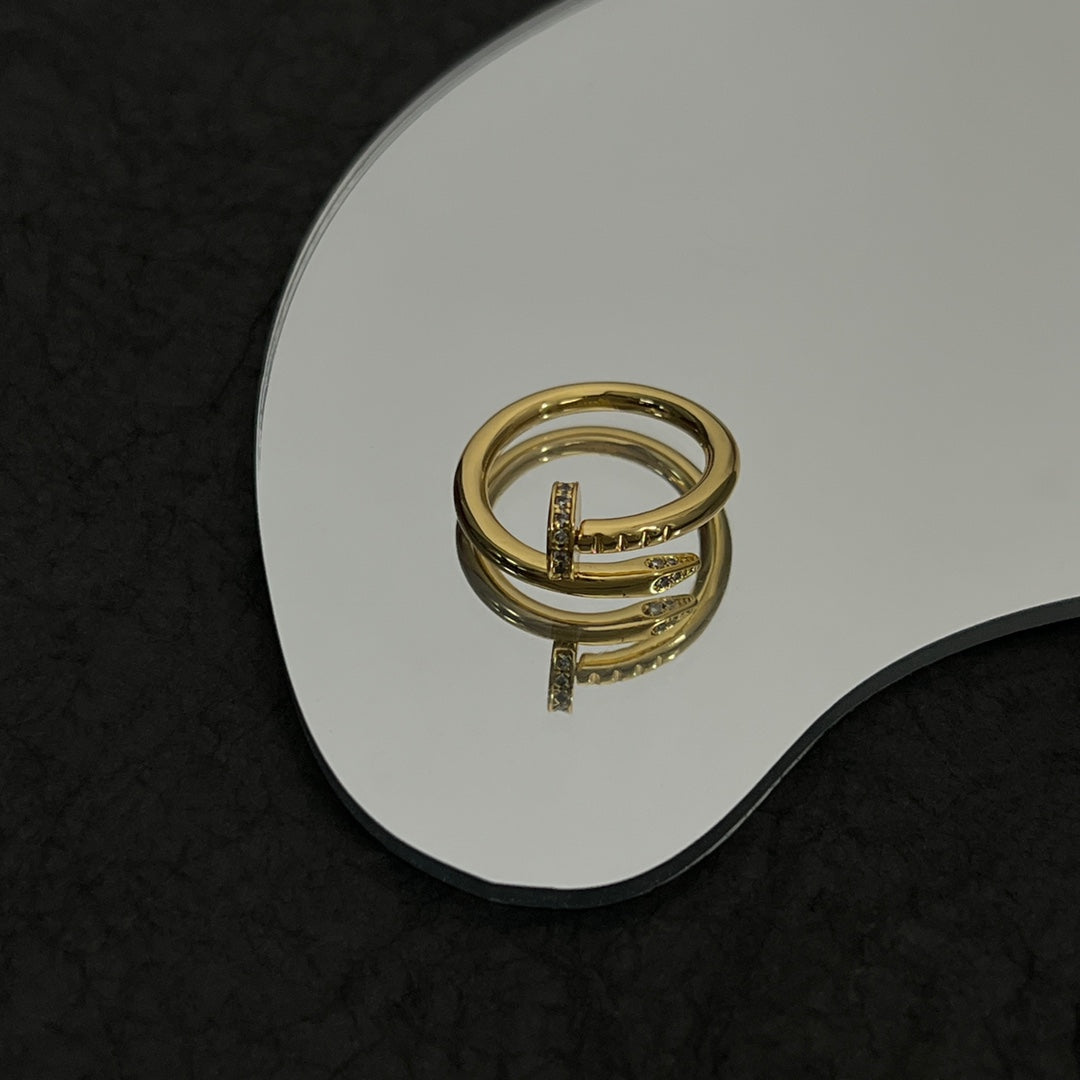 Roostick Juste Un Clou Pave Diamonds Ring