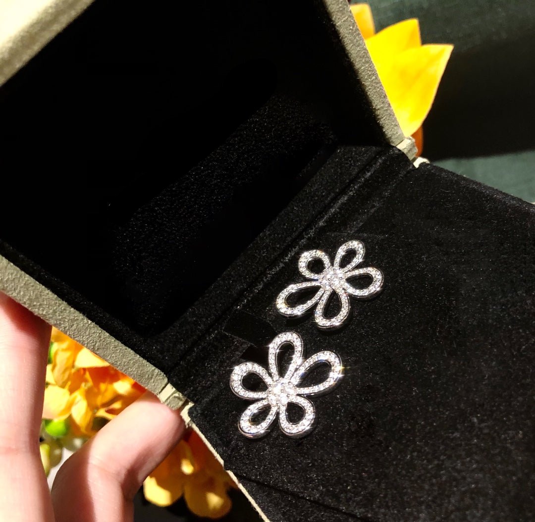 Roostick Flowerlace Diamonds Earrings