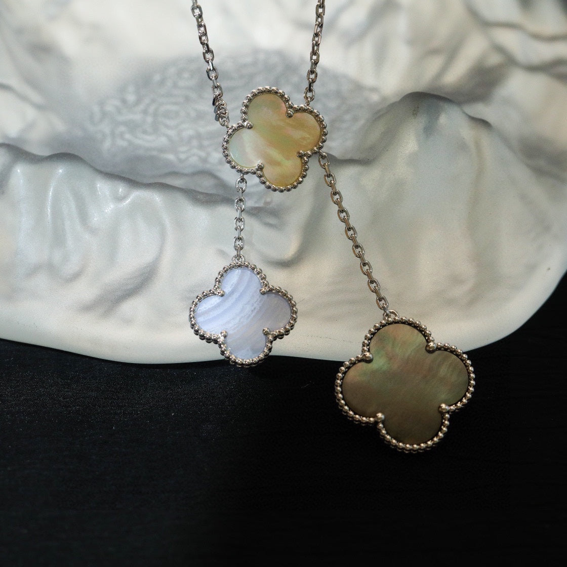 Roostick Magic Alhambra Six Motifs Necklace