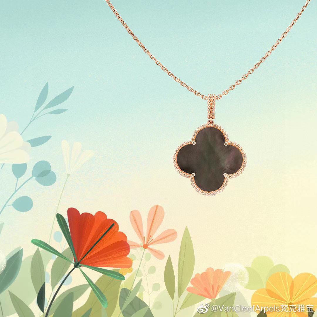 Roostick Magic Alhambra One Motif Black Pearl Necklace