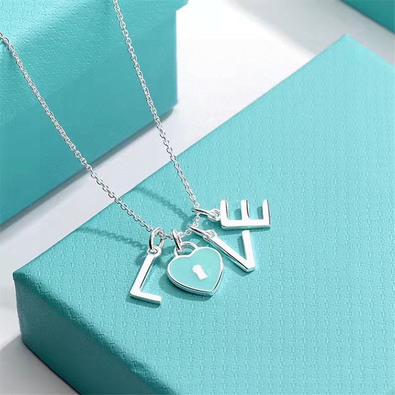 Roostick Sweet Love Chain Necklace