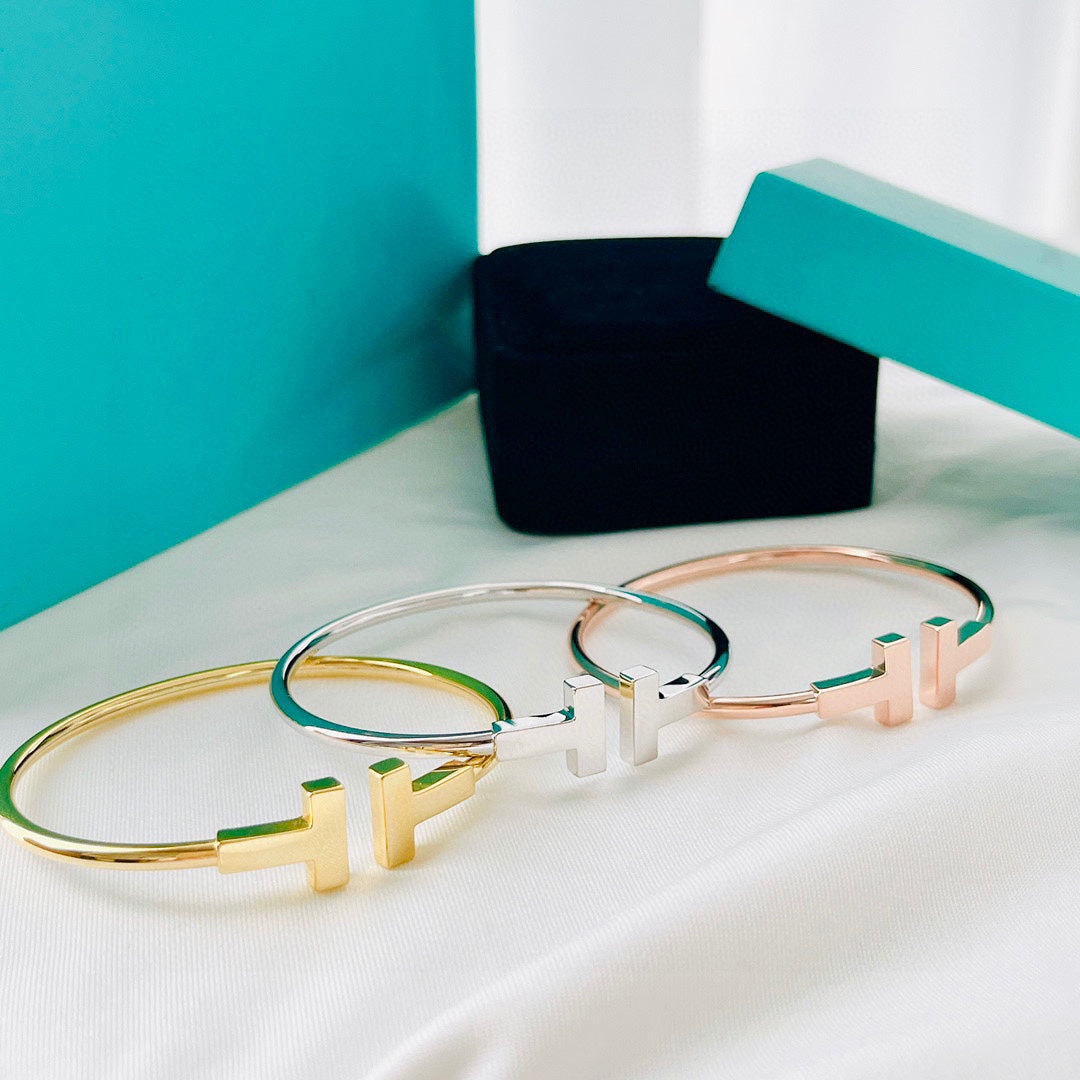 Roostick T Wire Bracelet