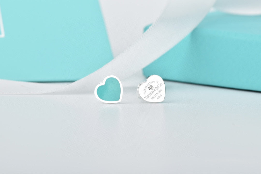 Roostick 18K Return to T Heart Earrings