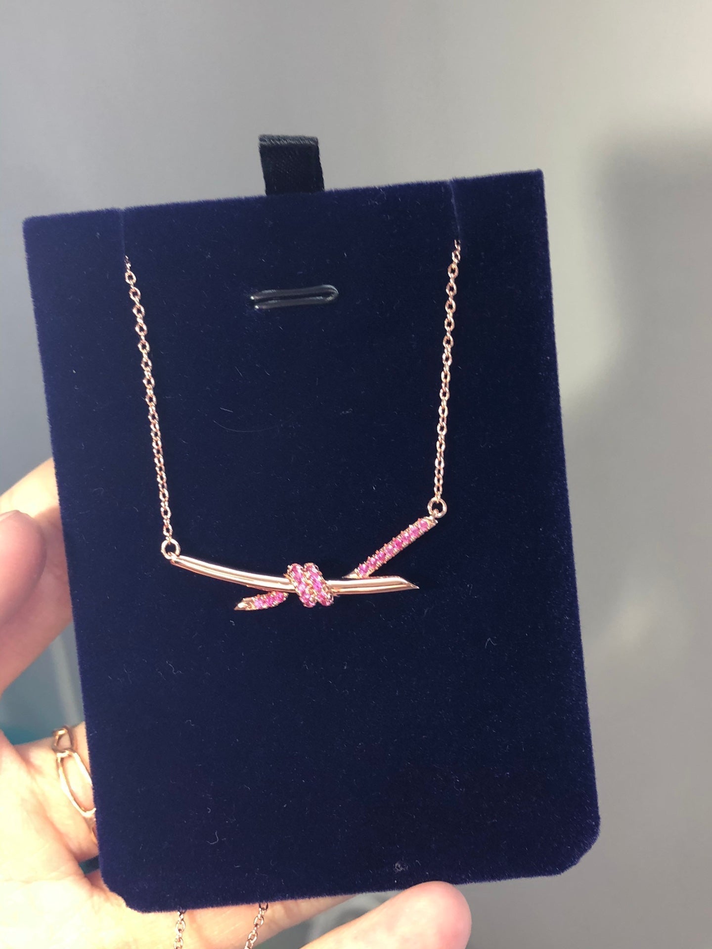 Roostick Knot Pendant Diamond Necklace