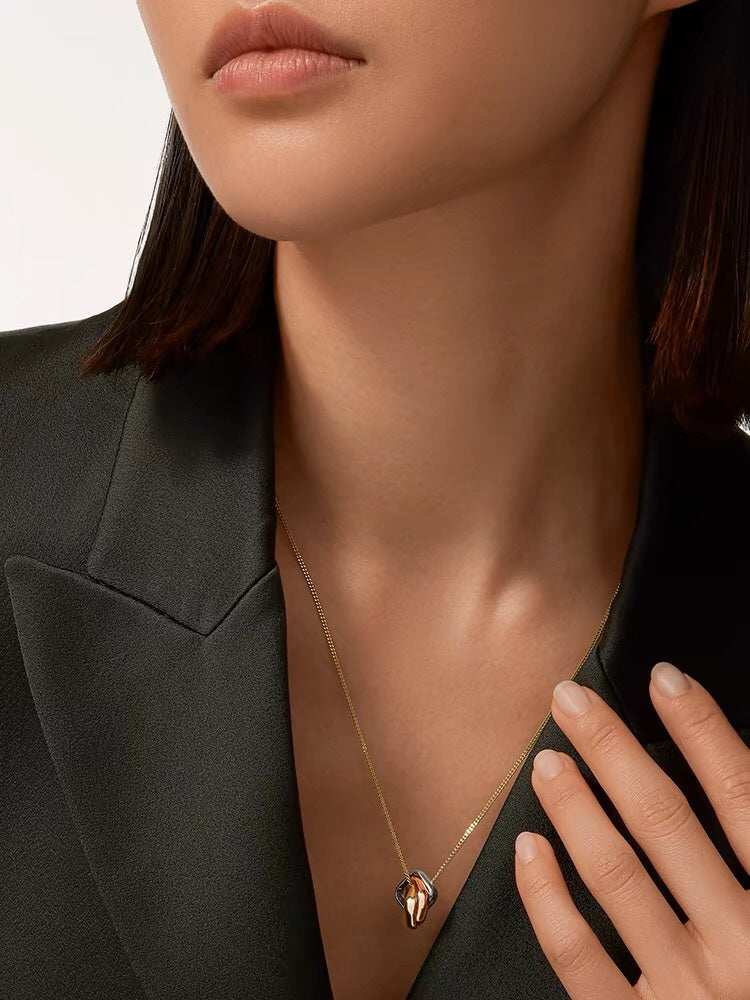 Roostick Trinity Cushion Necklace