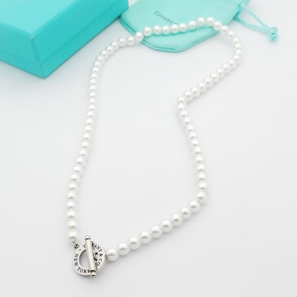 Roostick Tag Beads Toggle Clasp Necklace