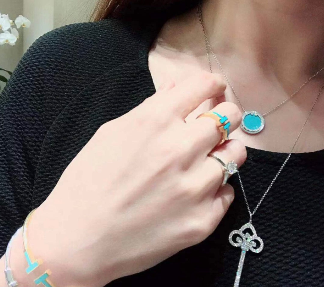 Roostick Diamond & Turquoise Circle Pendant
