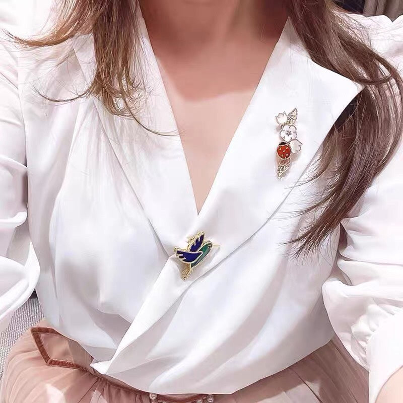 Roostick Lucky Spring Clip Brooch