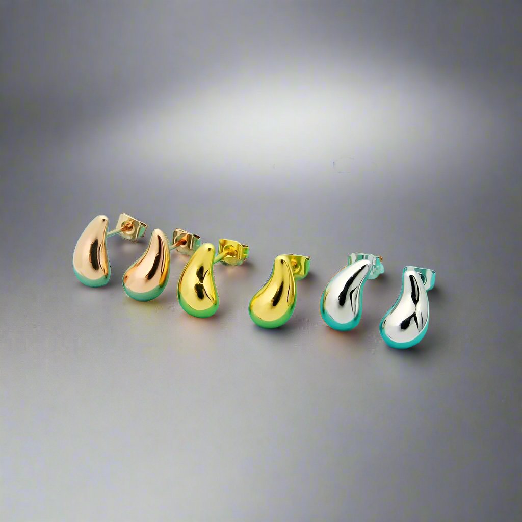 Roostick T Horn Earrings