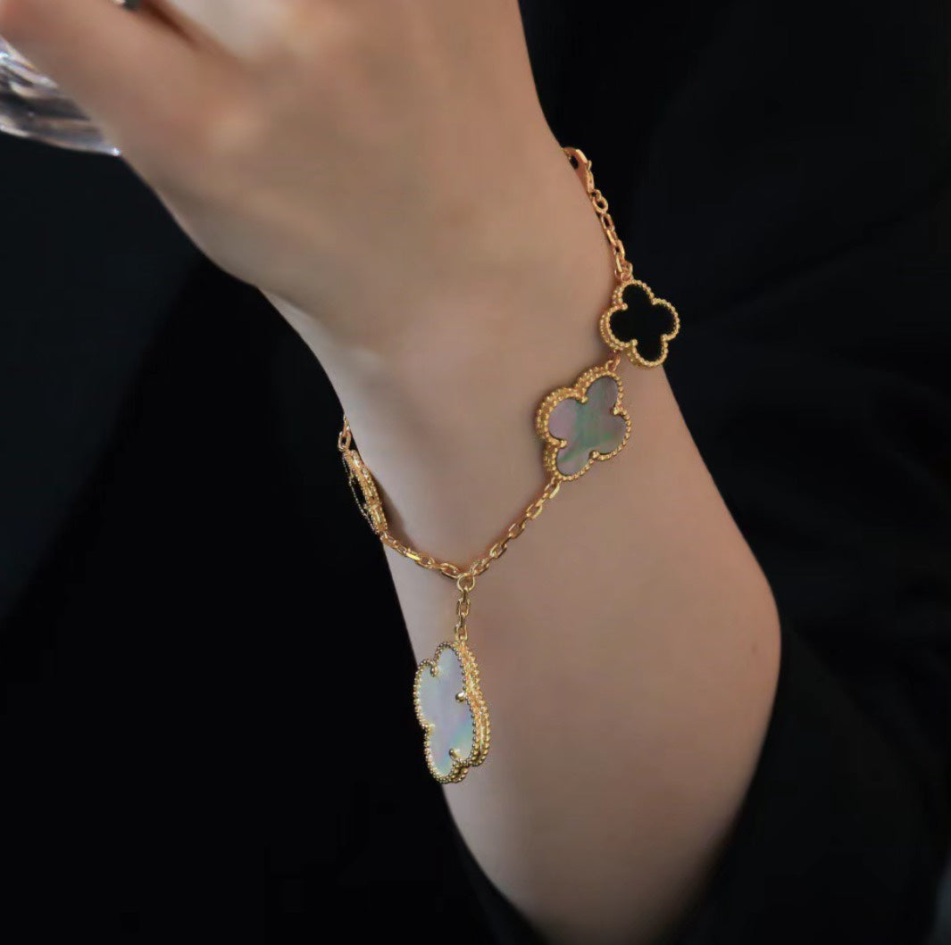 Roostick Magic Alhambra Five Motifs Clover Bracelet