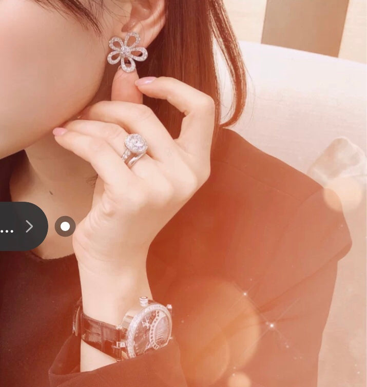 Roostick Flowerlace Diamonds Earrings