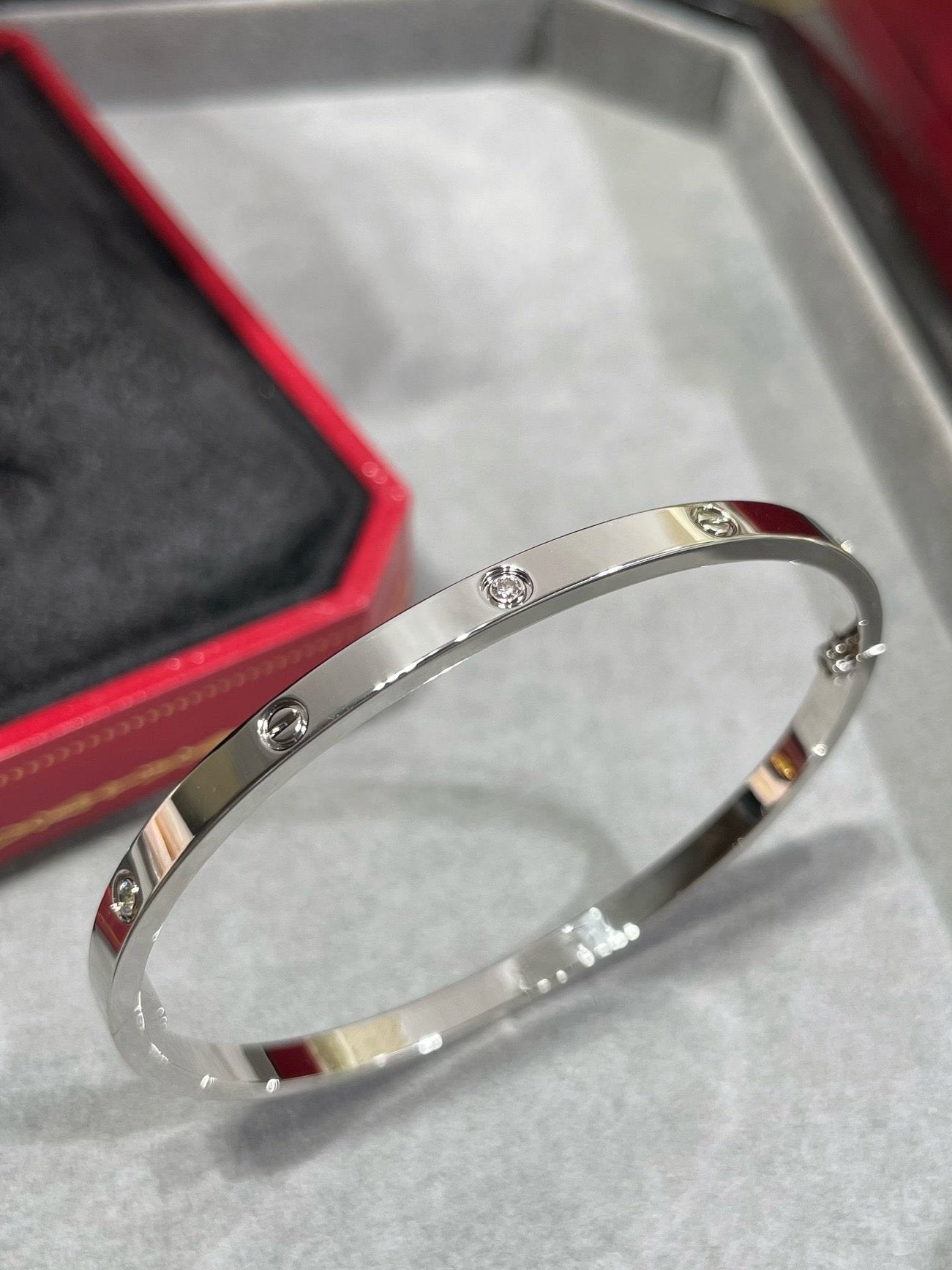 Roostick Love Ten Diamonds Small Bracelet
