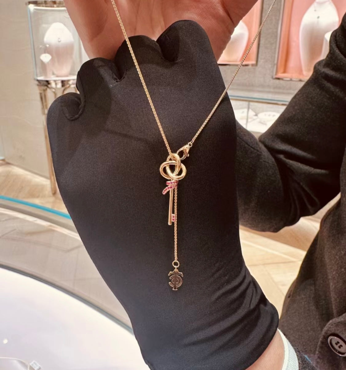 Roostick Keys Woven Pink Diamonds Medium Necklace