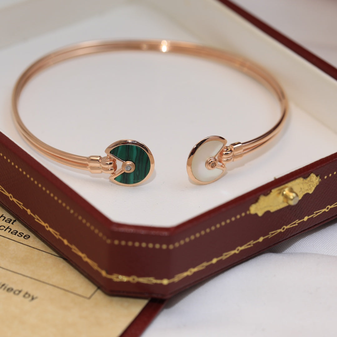 18K Amulette De Malachite Pearl & Diamond Open Bracelet