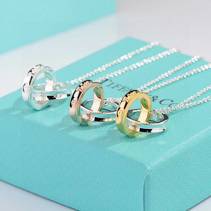 Roostick 1837 Interlocking Circles Pendant Necklace