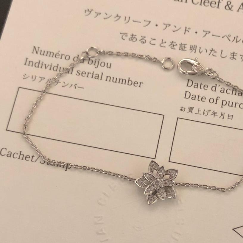 Roostick Lotus Openwork Pendant Bracelet