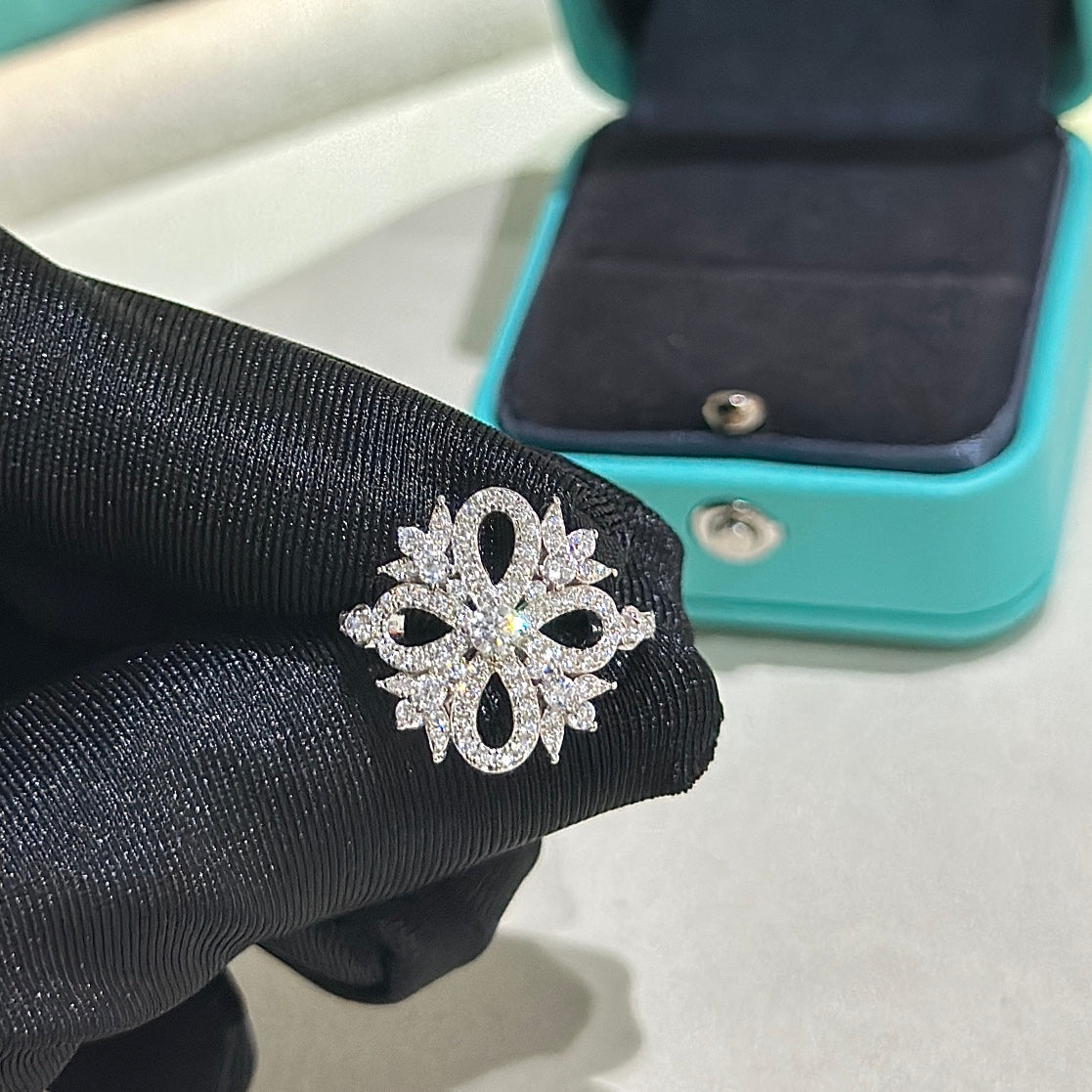 Roostick Vintage Diamond Flower Ring