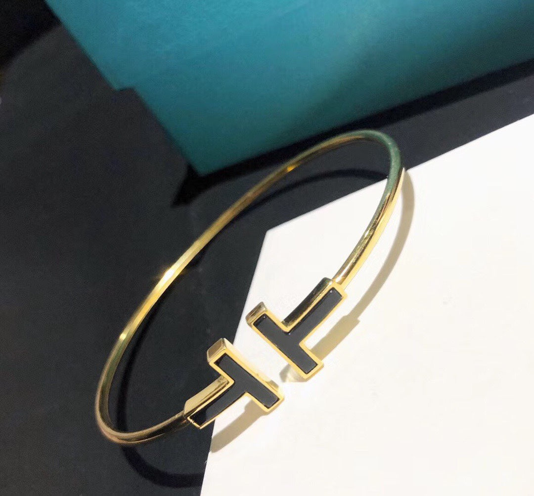 Roostick T Black Wire Bracelet