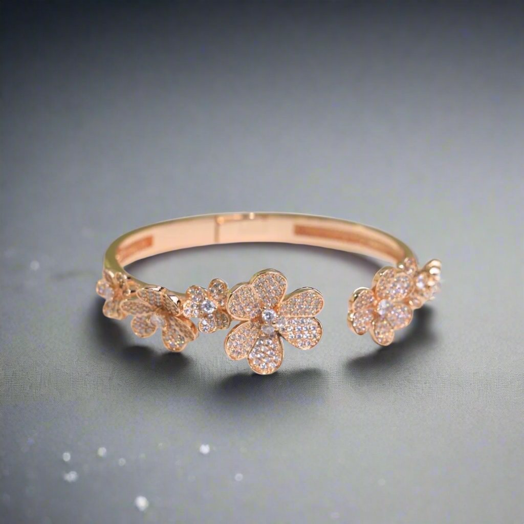 Roostick Frivole Seven Flowers Diamonds Bracelet