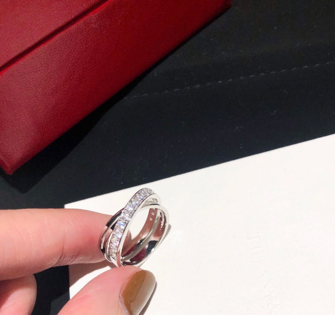 Roostick Etincelle Diamond Crossover Ring