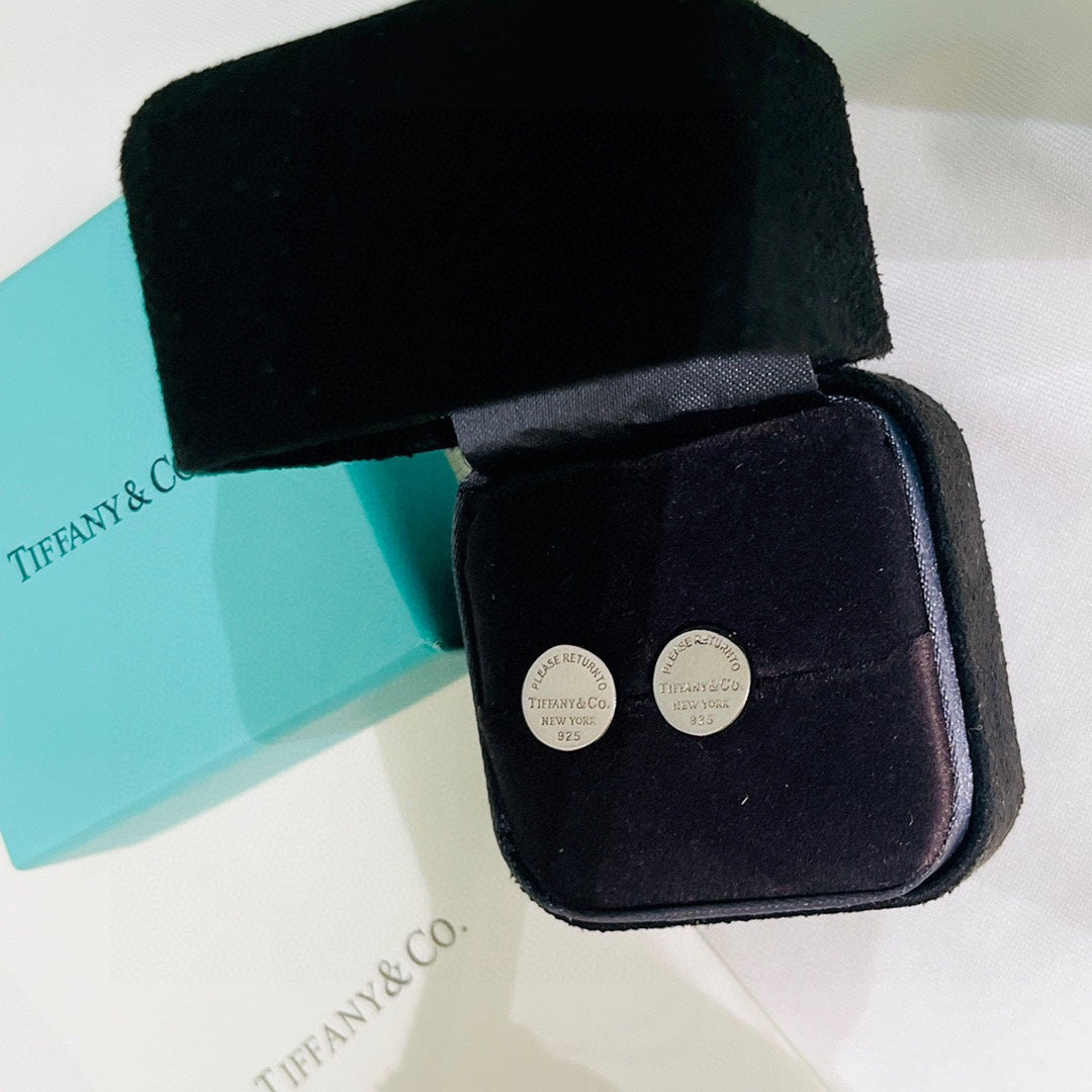 Roostick 18K Return to T Circle Stud Earrings