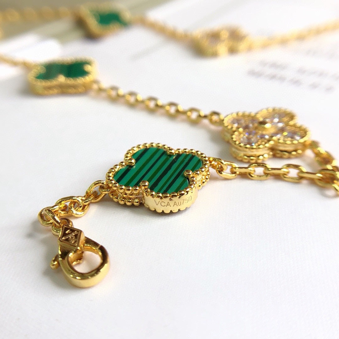 Roostick Vintage Alhambra Malachite Diamonds 20 Motifs Long Clover Necklace