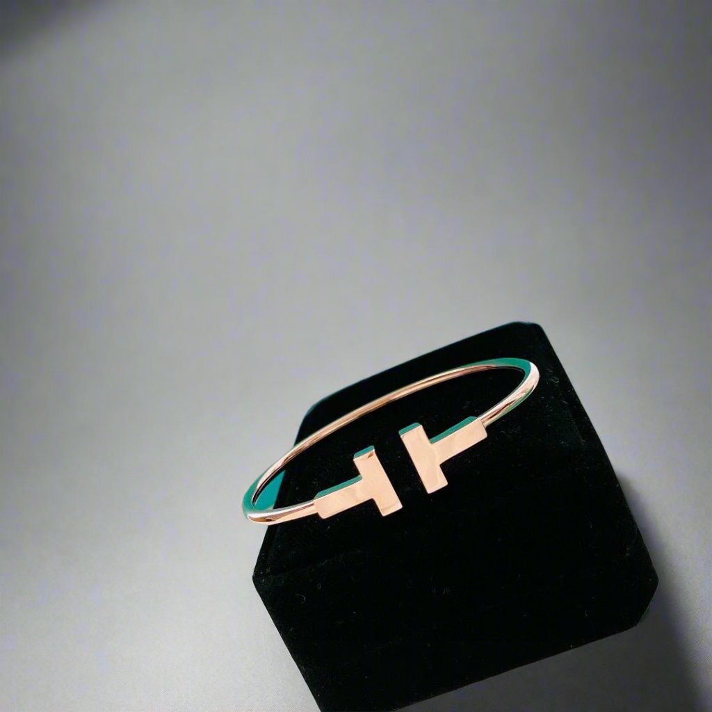 Roostick T Wire Bracelet