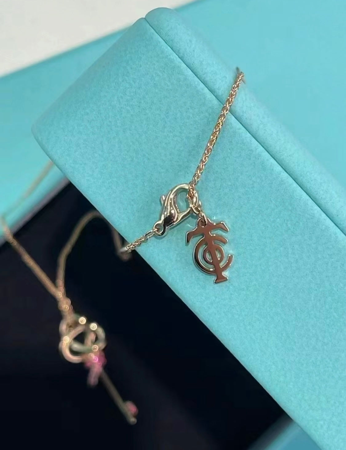 Roostick Keys Woven Pink Diamonds Medium Necklace