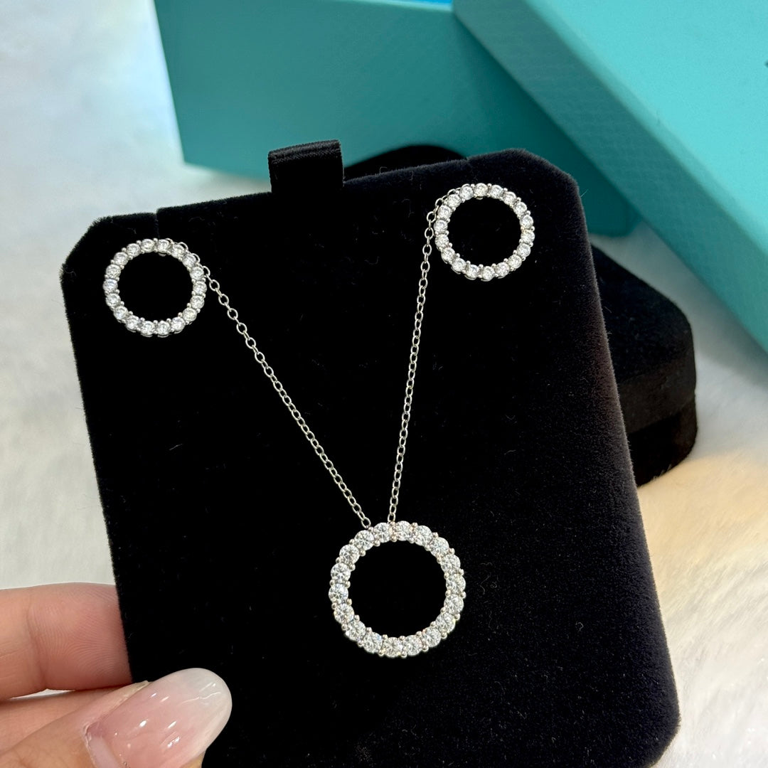 Roostick Circle Diamonds Earrings