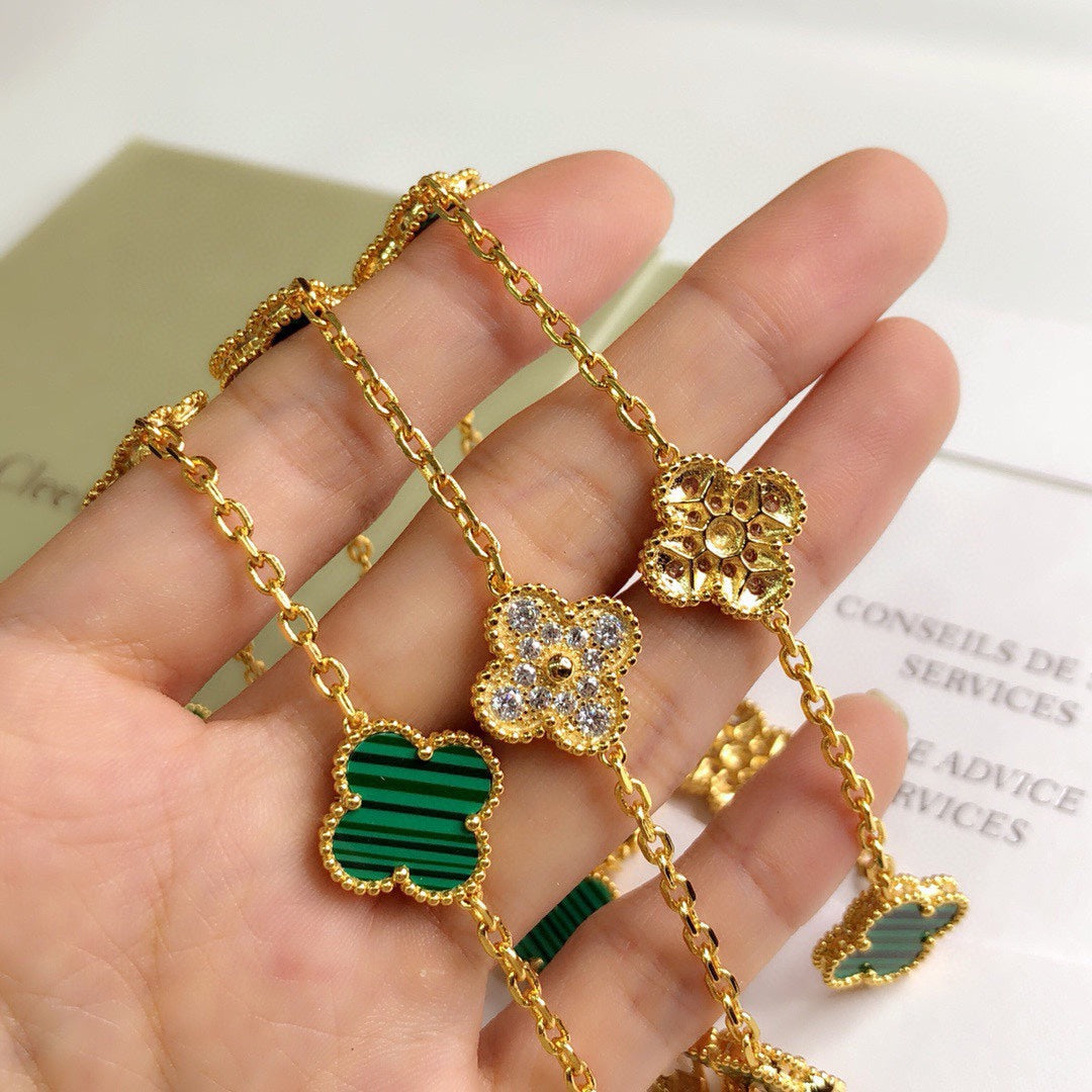 Roostick Vintage Alhambra Malachite Diamonds 20 Motifs Long Clover Necklace