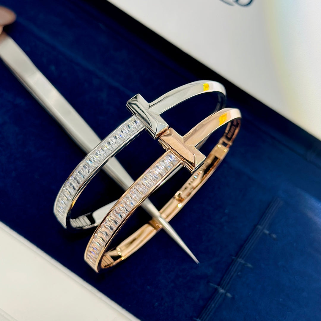 Roostick T1 Wide Diamond Hinged Bracelet
