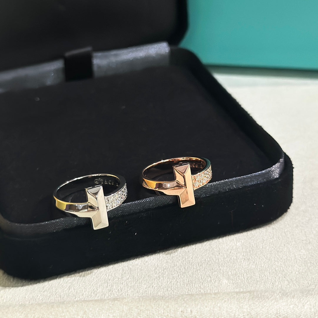 Roostick T T1 Diamonds Ring