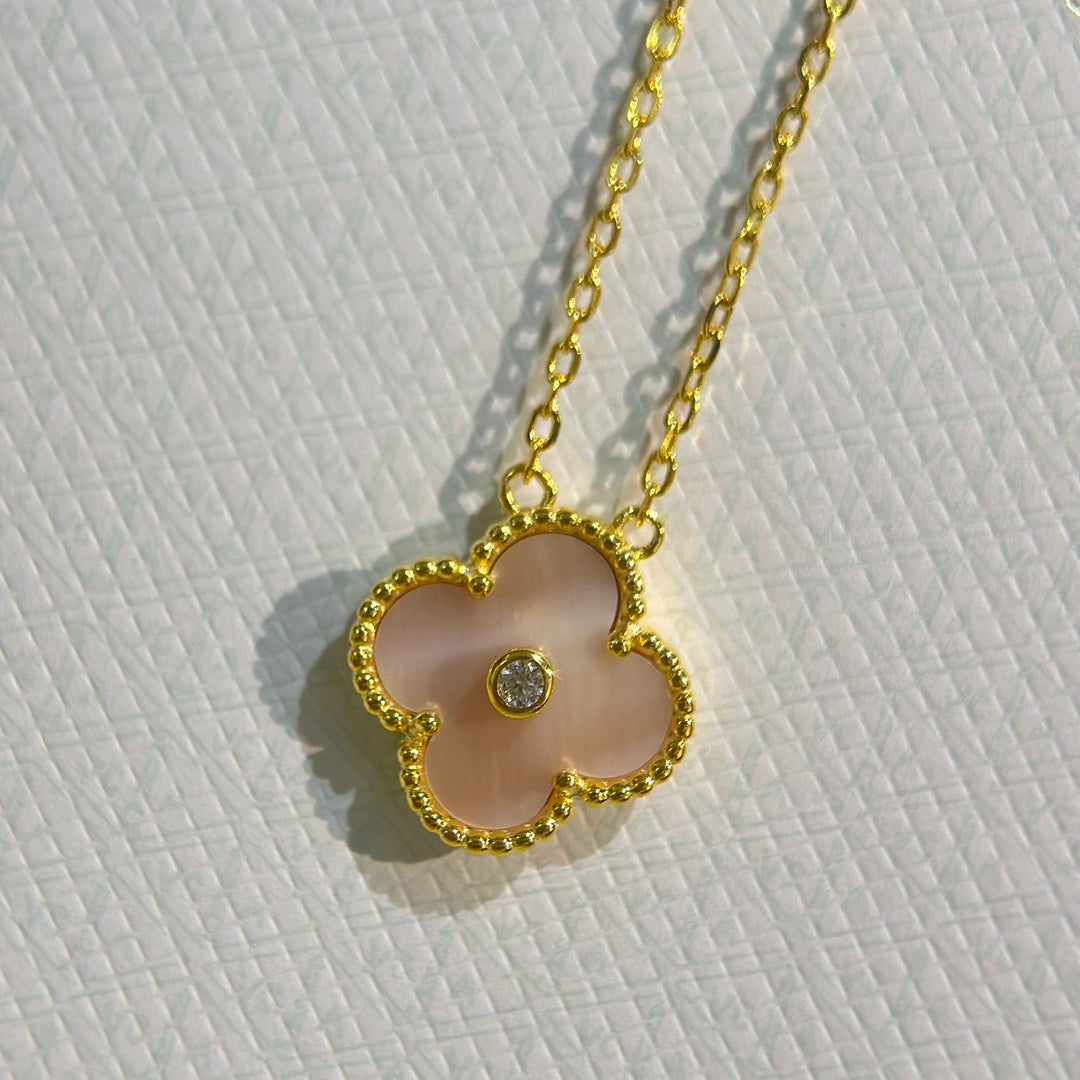 Roostick Sweet Alhambra Pink Clover Necklace