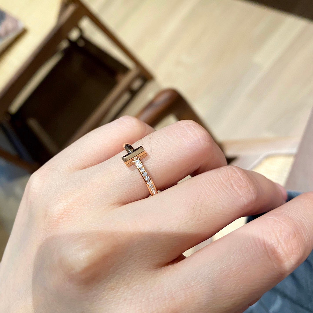 Roostick T T1 Diamond Ring