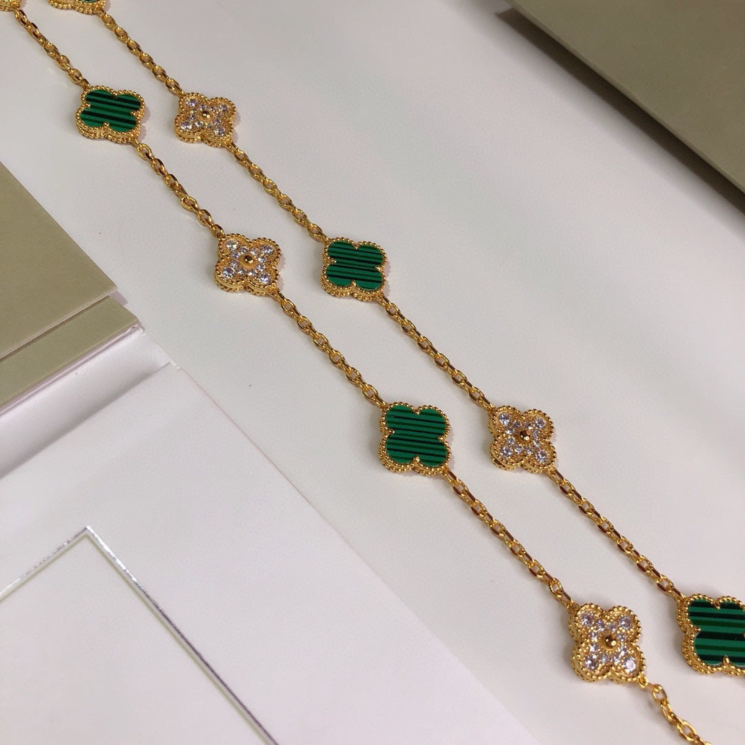 Roostick Vintage Alhambra Malachite Diamonds 20 Motifs Long Clover Necklace