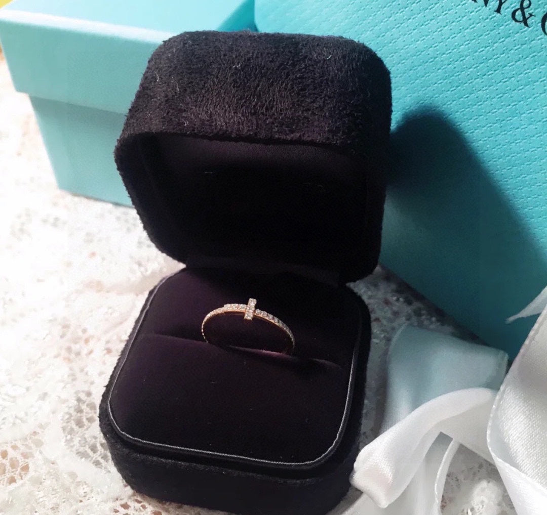 Roostick T Diamond Wire Band Ring