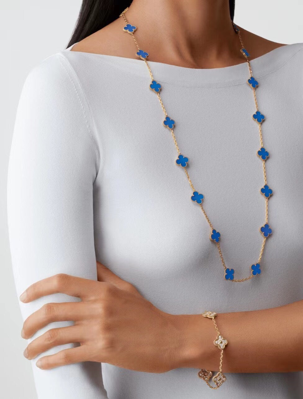 Roostick Vintage Alhambra  Agate 20 Motifs Long Necklace