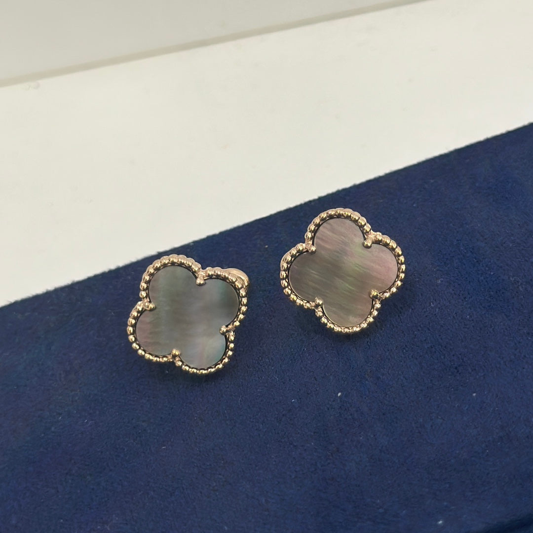 Roostick Vintage Alhambra Grey Earrings