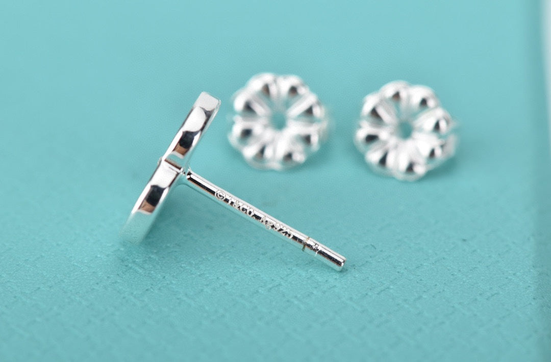 Roostick 18K Return to T Heart Earrings