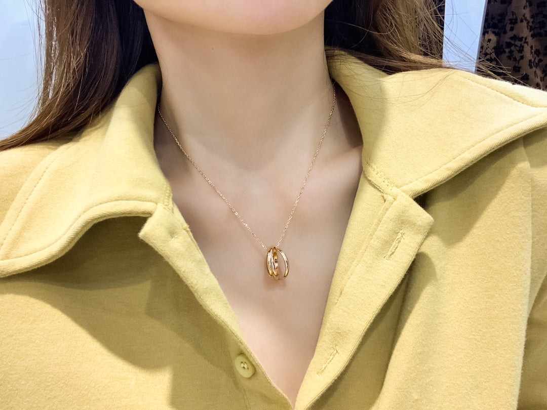 Roostick Trinity Plain Circle Necklace