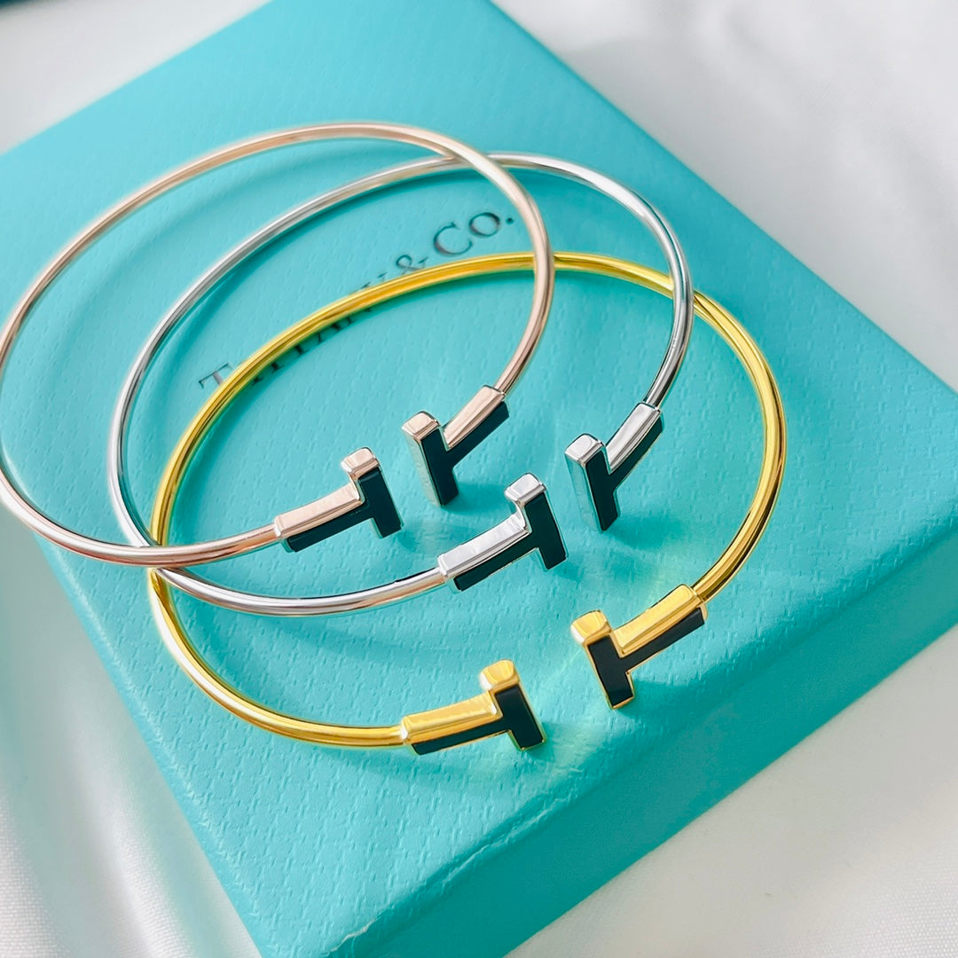 Roostick T Black Wire Bracelet