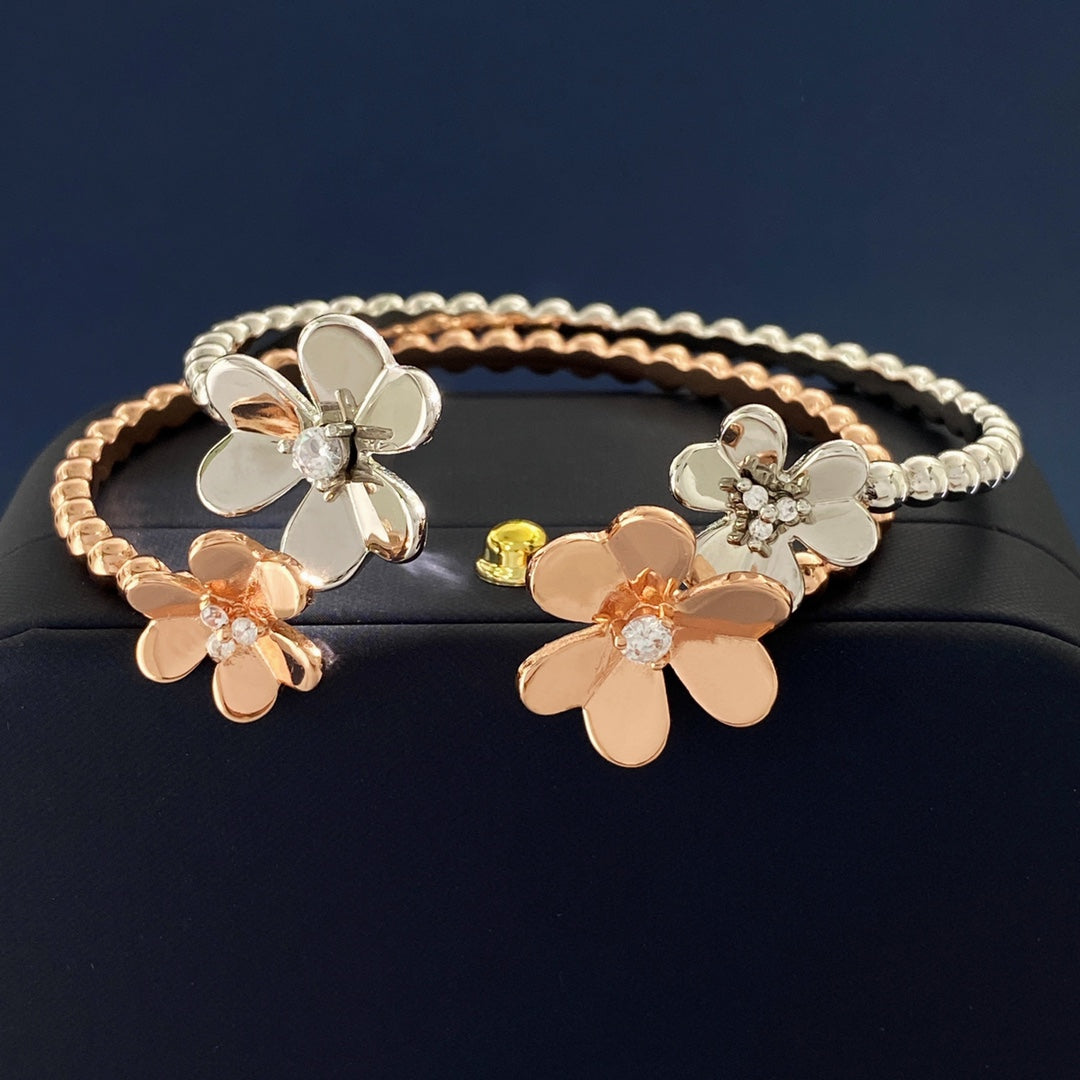 Roostick Frivole Open Bracelet