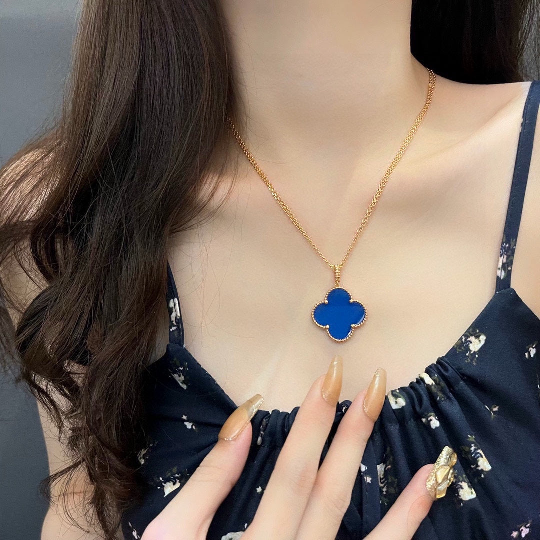 Roostick Magic Alhambra Agate Clover Necklace