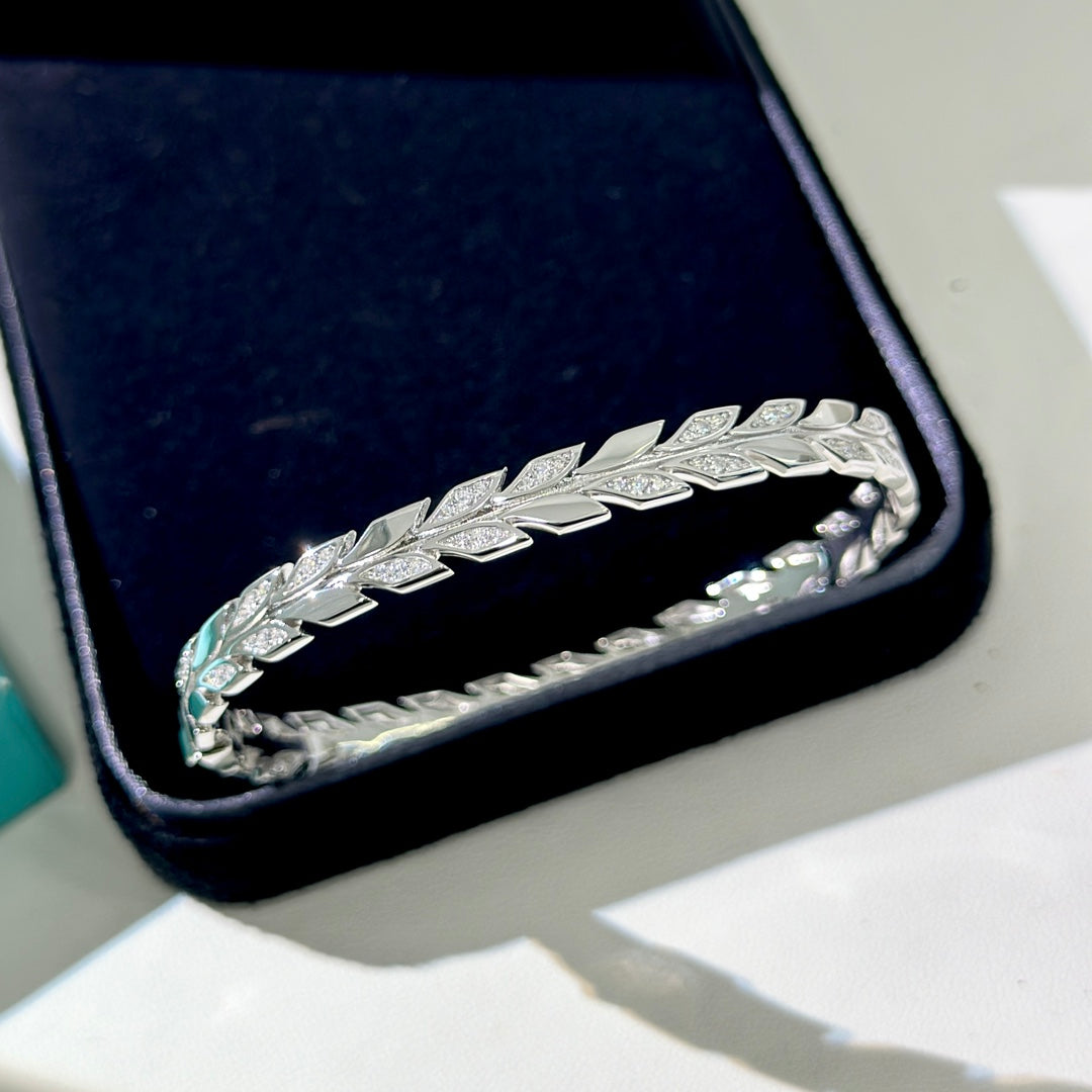Roostick Victoria Vine Diamond Hinged Bracelet