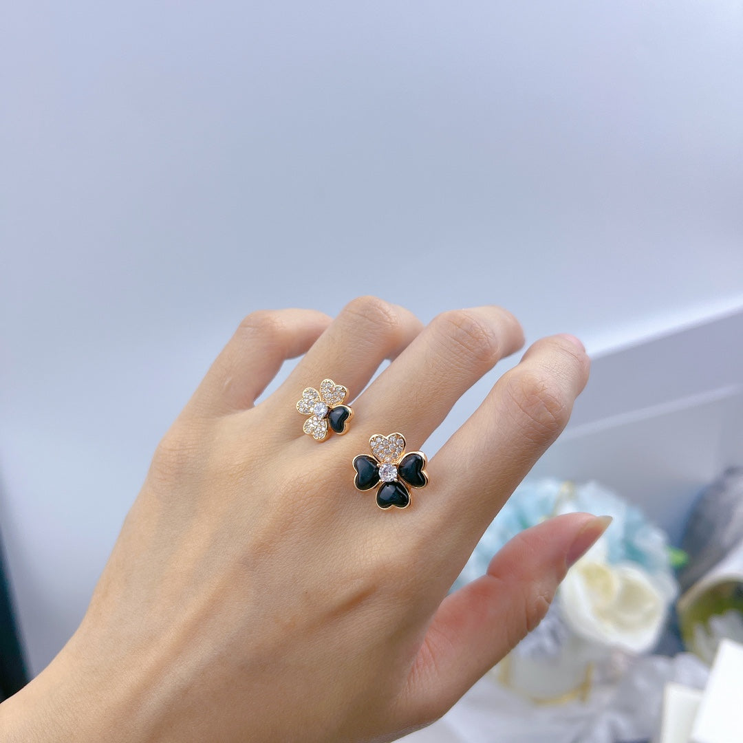 Roostick Cosmos Between The Finger Diamond Black Ring