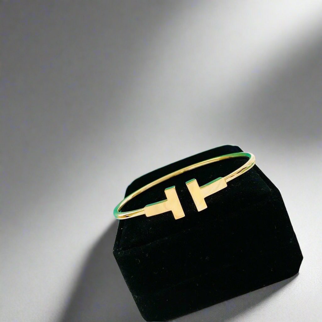 Roostick T Wire Bracelet