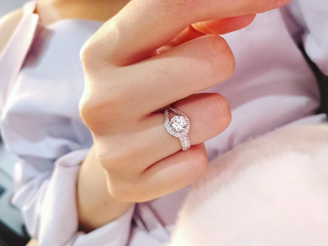 Roostick Couture Solitaire Ring