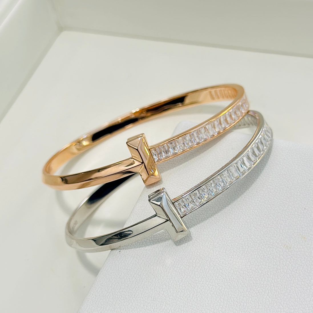 Roostick T1 Wide Diamond Hinged Bracelet
